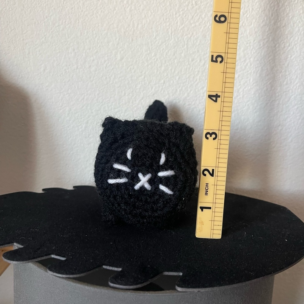 Handmade Crochet Cat - Picture 8 of 13